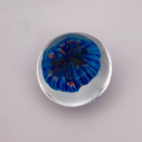 Millefiori art glass handcrafted paperweight - Picture 4 of 4